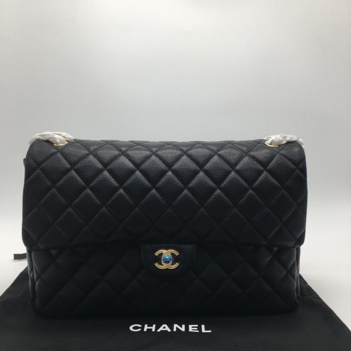 샤넬 크루즈 클래식 메신저 맥시 숄더백