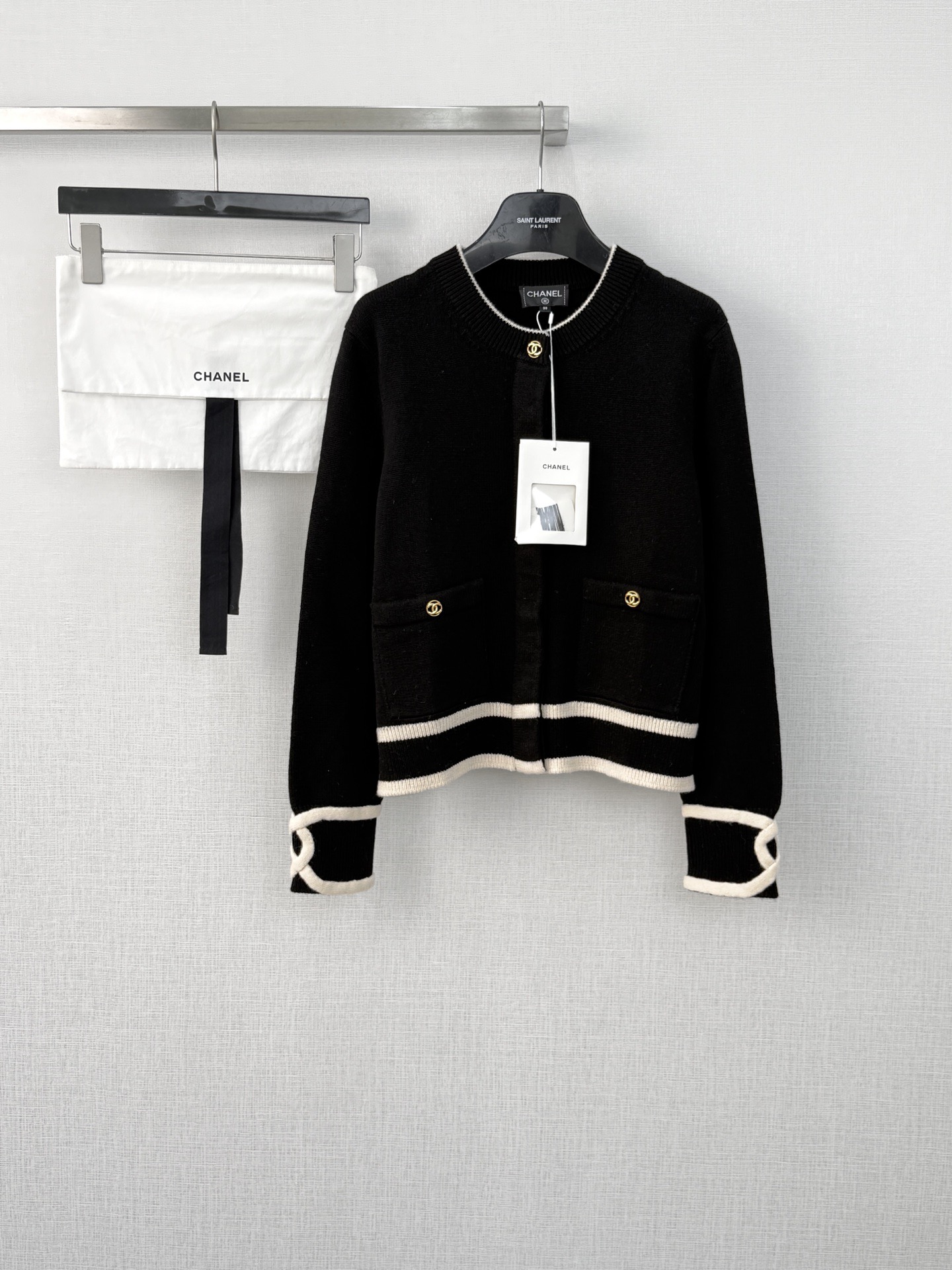 샤넬 턴락 가디건