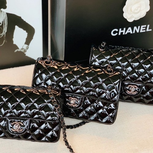 샤넬 클래식 페이던트 [3사이즈]