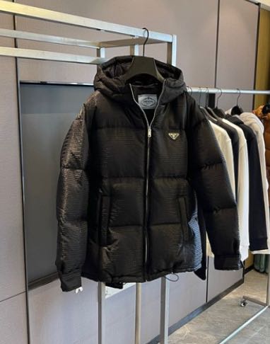 프라다 신상 패딩